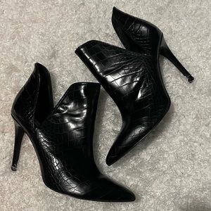 Steve Madden croc print ankle stiletto boot